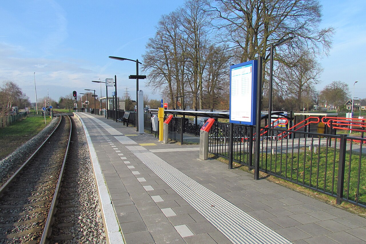 Station Voorst-Empe